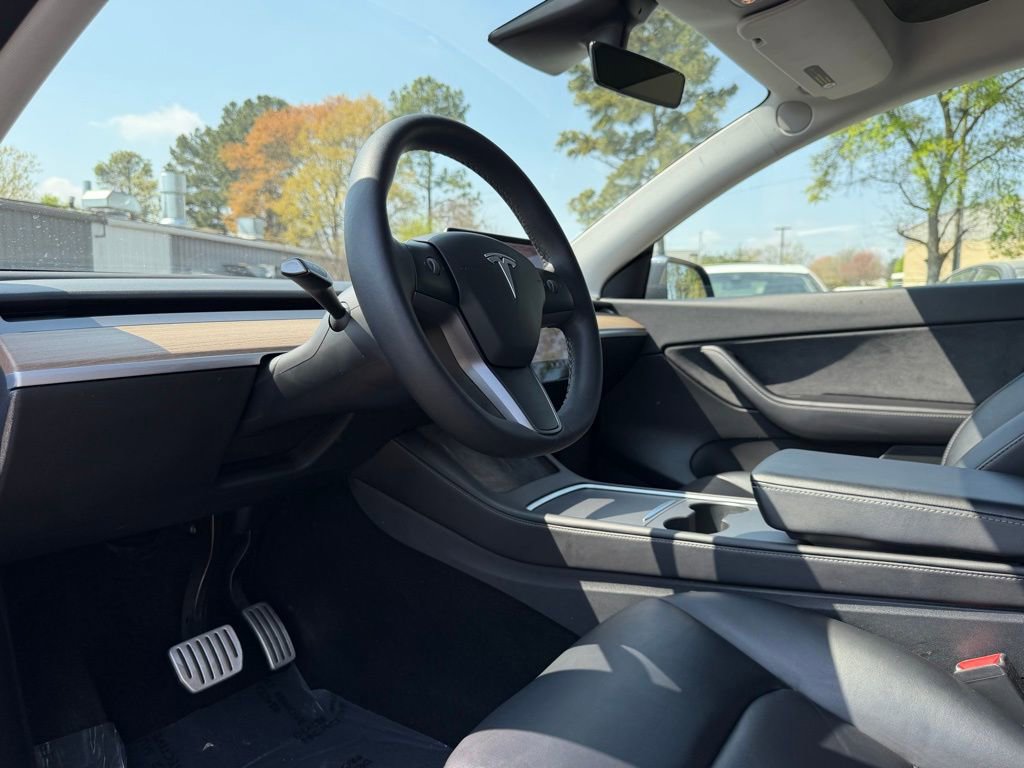 Used 2021 Tesla Model Y Performance image 9
