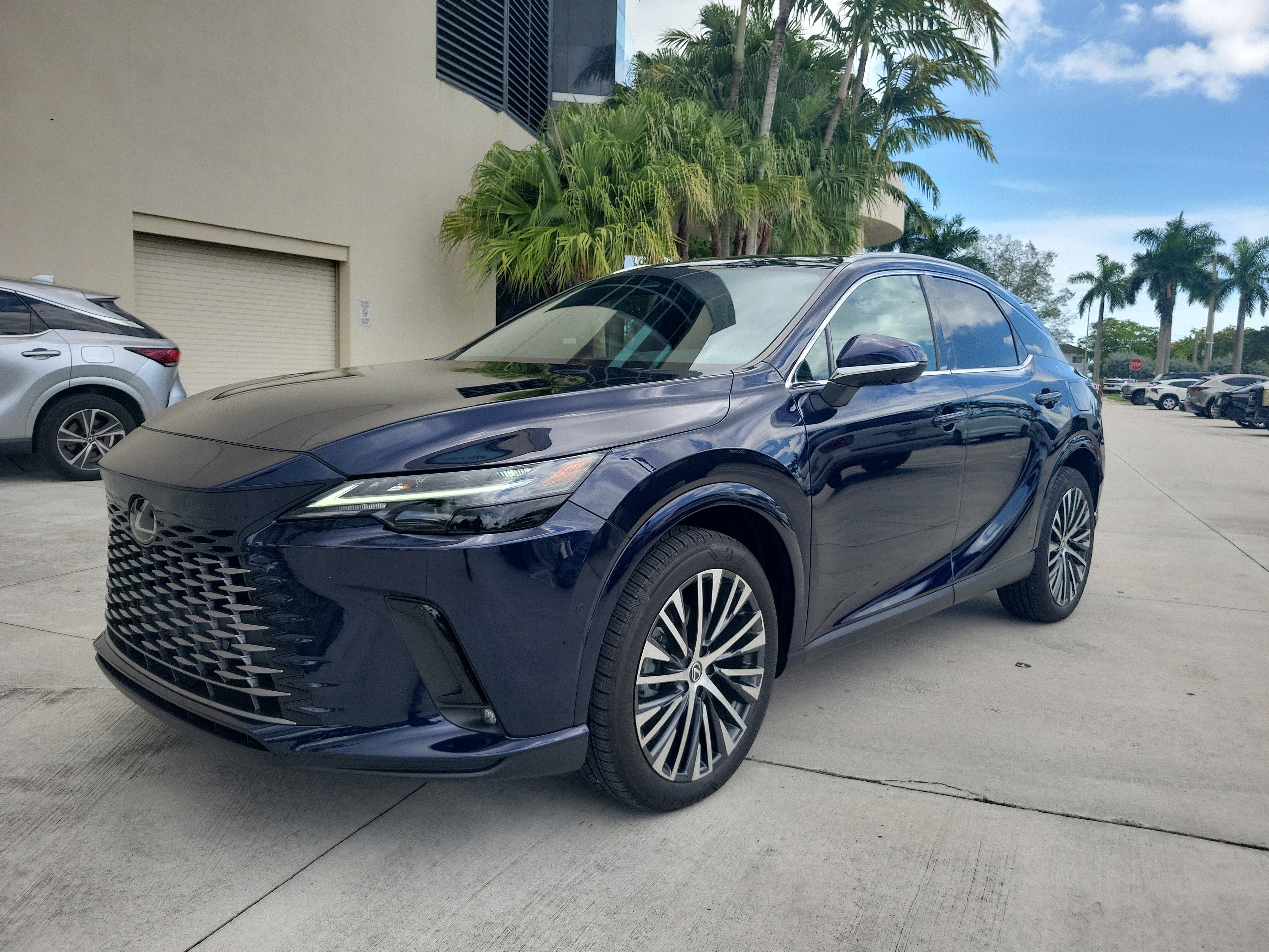 Used 2024 Lexus RX 350 Premium Plus w/ Convenience Package FWD image 5