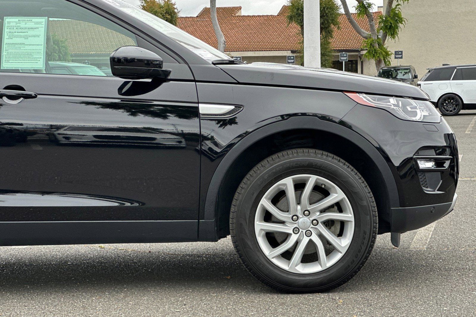 Used 2019 Land Rover Discovery Sport HSE AWD/4WD image 36