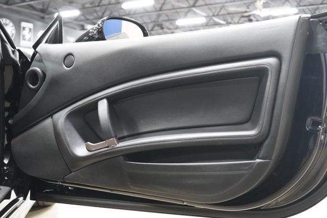 Used 2010 Ferrari California RWD image 19