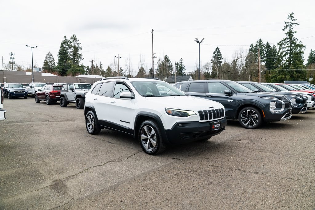 Used 2020 Jeep Cherokee Latitude w/ Quick Order Package 26F North image 27
