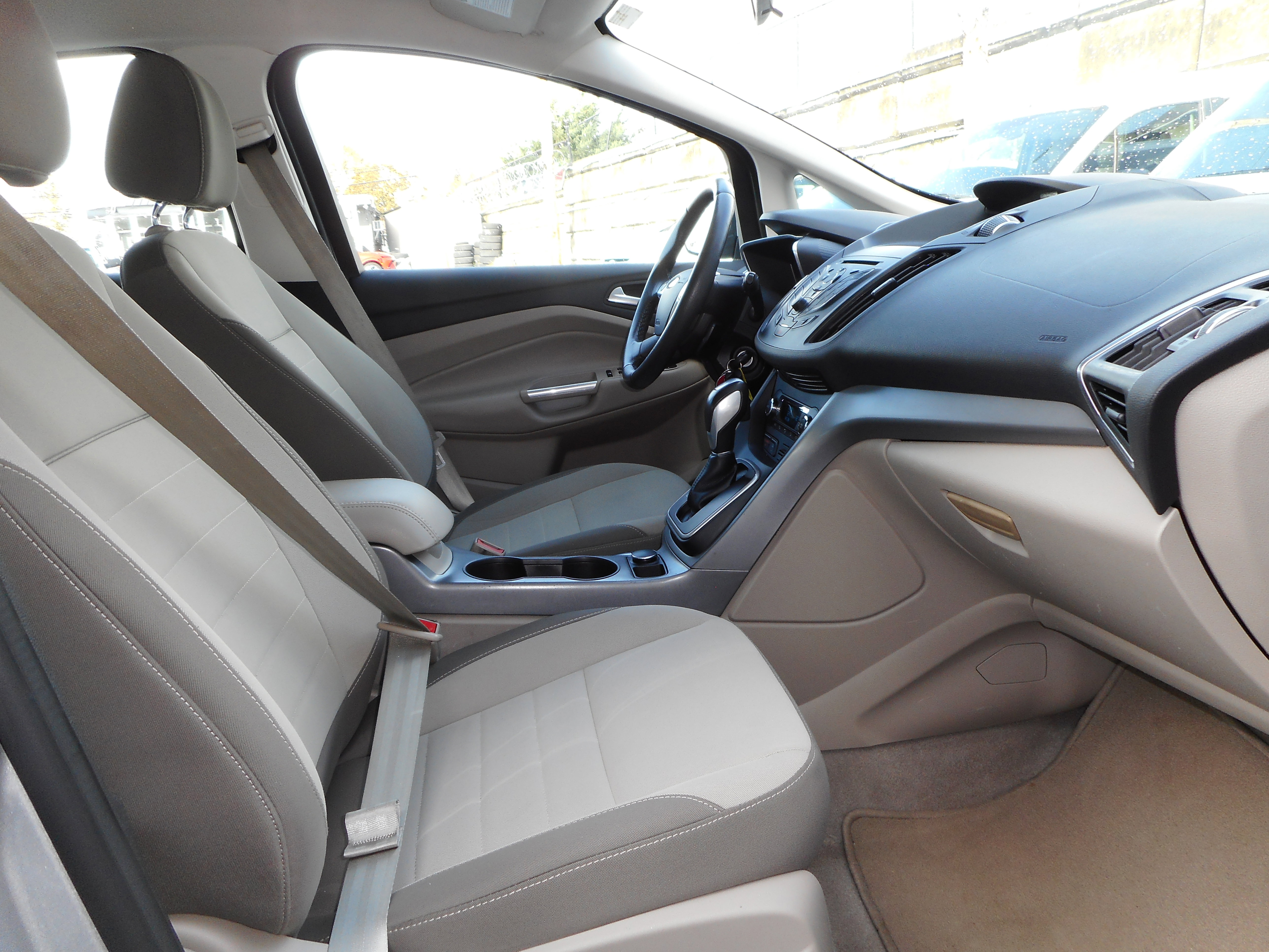 Used 2013 Ford C-MAX SE image 25