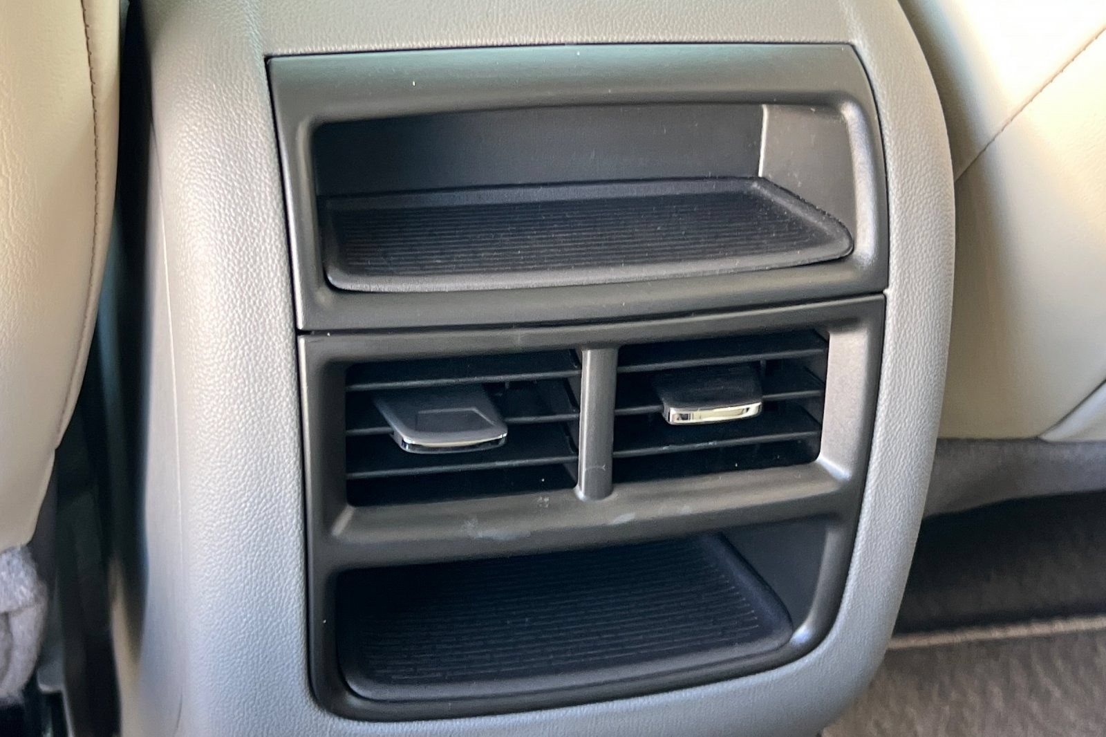 Used 2026 Cadillac XT5 Premium Luxury w/ LPO, Floor Liner Package FWD image 39
