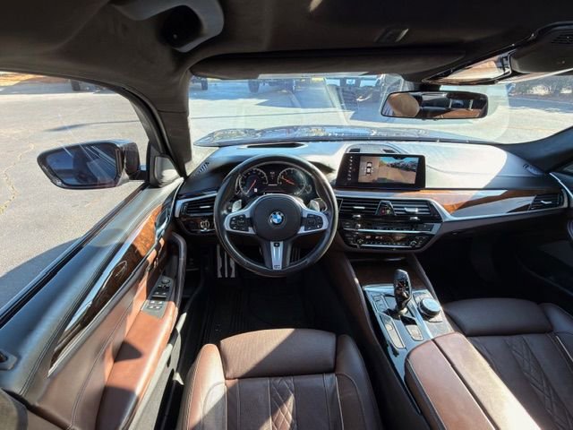 Used 2018 BMW M550i xDrive image 7