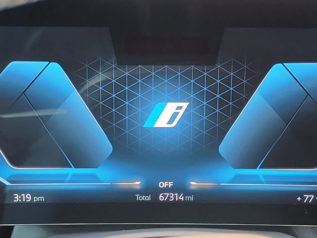 Used 2022 BMW iX xDrive50 w/ Premium Package image 25