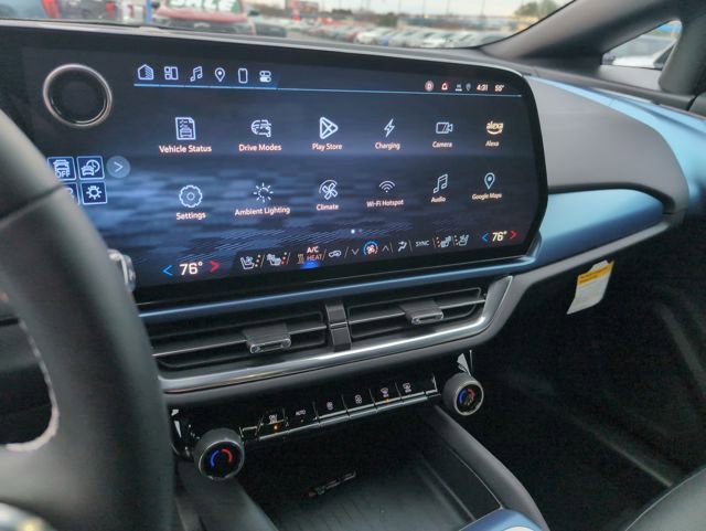 New 2025 Chevrolet Equinox EV LT image 20