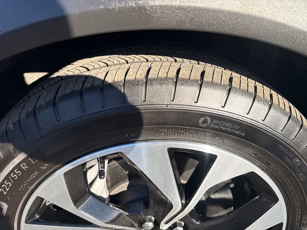 Used 2025 Ford Mustang Mach-E Select w/ Comfort Package Lite image 19