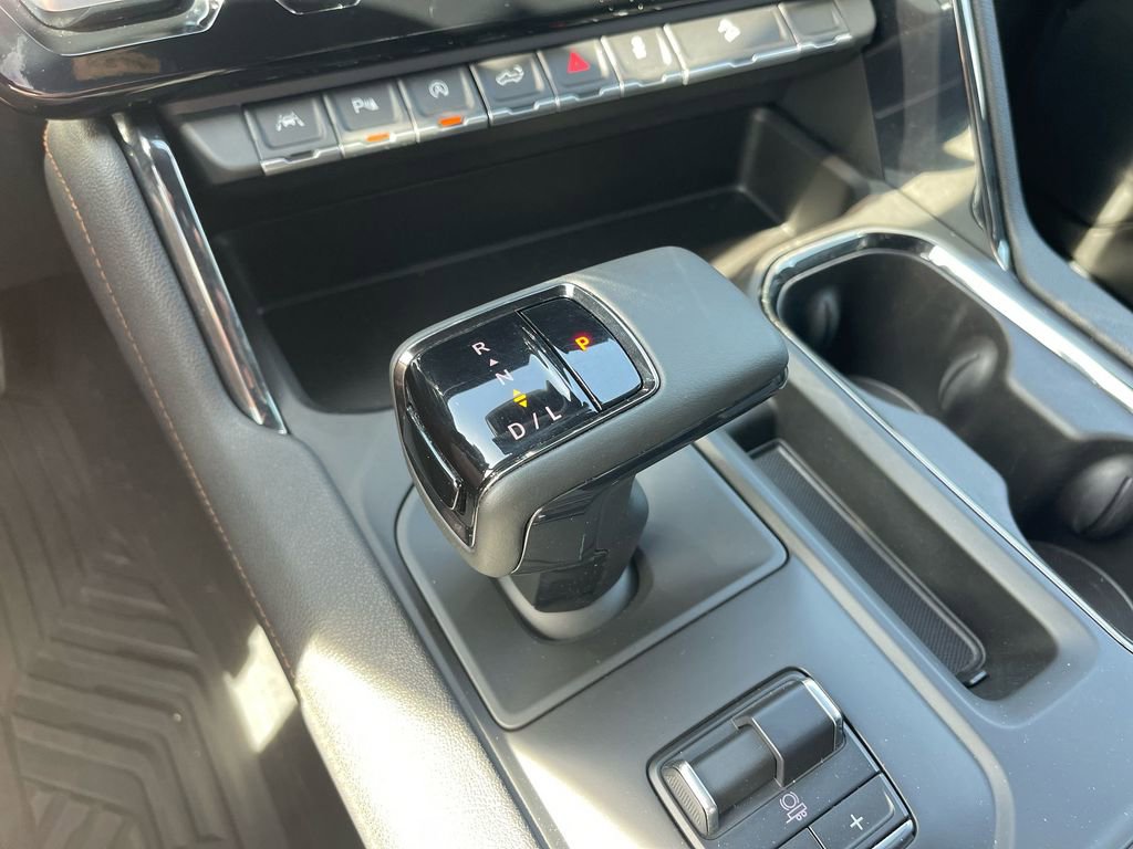 Used 2023 GMC Sierra 1500 AT4 w/ AT4 Premium Package image 18