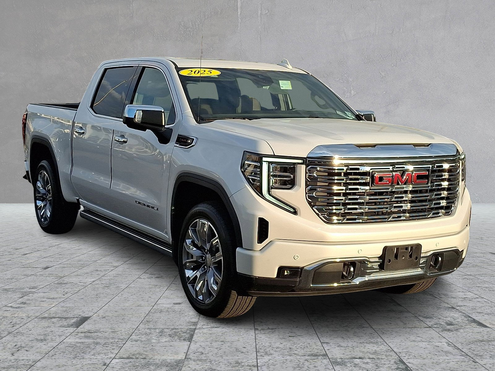Certified 2025 GMC Sierra 1500 Denali w/ Denali Reserve Package AWD/4WD image 3