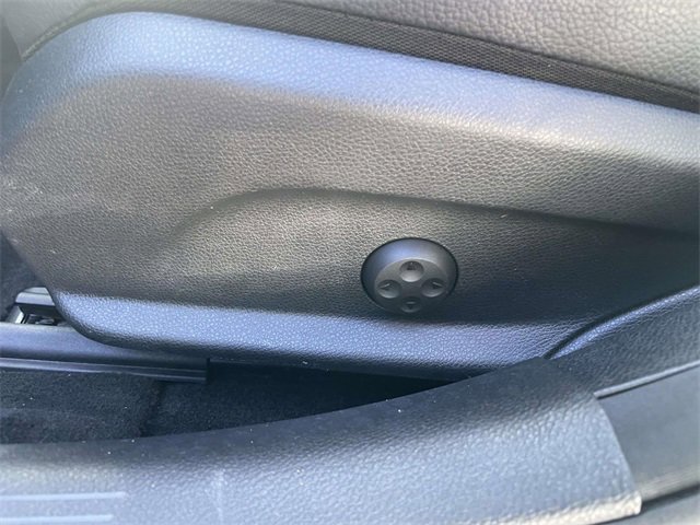 Used 2015 Mercedes-Benz C 300 4MATIC Sedan image 11