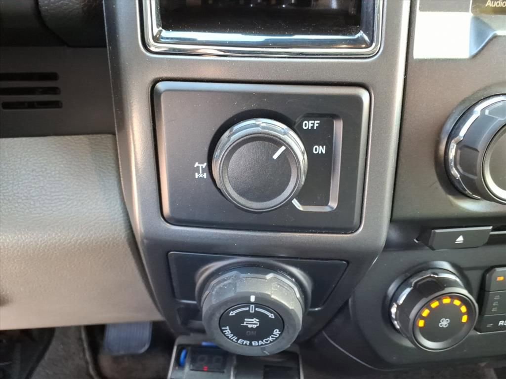 Used 2018 Ford F150 XLT w/ Equipment Group 302A Luxury image 19