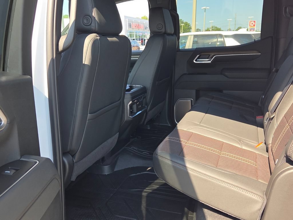New 2026 Chevrolet Silverado 1500 High Country AWD/4WD image 12