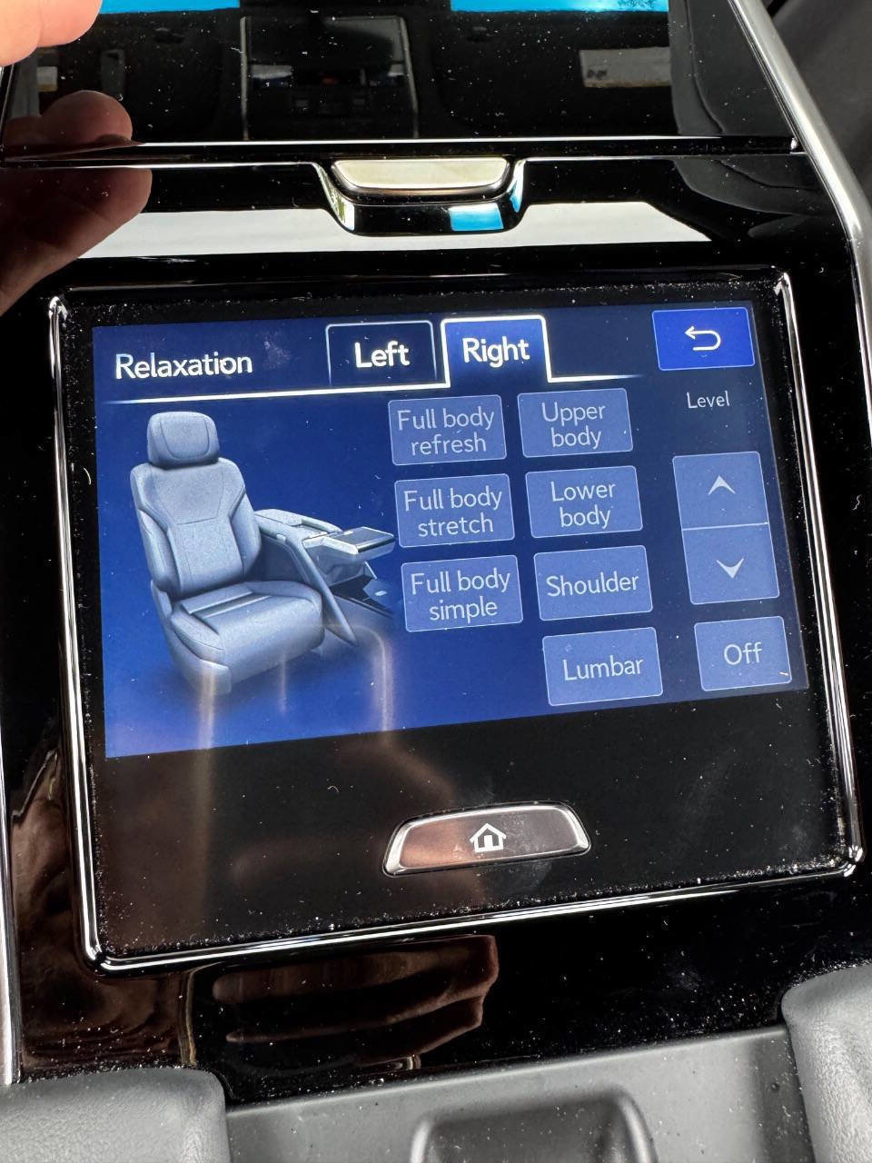 Used 2024 Lexus LX 600 4WD w/ Ultra Luxury Package image 11