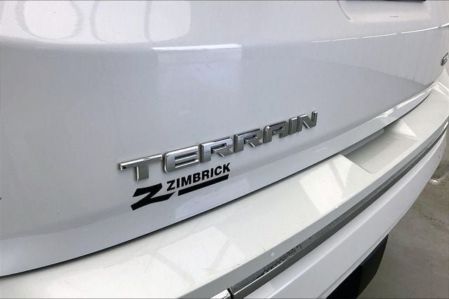 Used 2020 GMC Terrain Denali w/ GMC Pro Grade Package AWD/4WD image 9