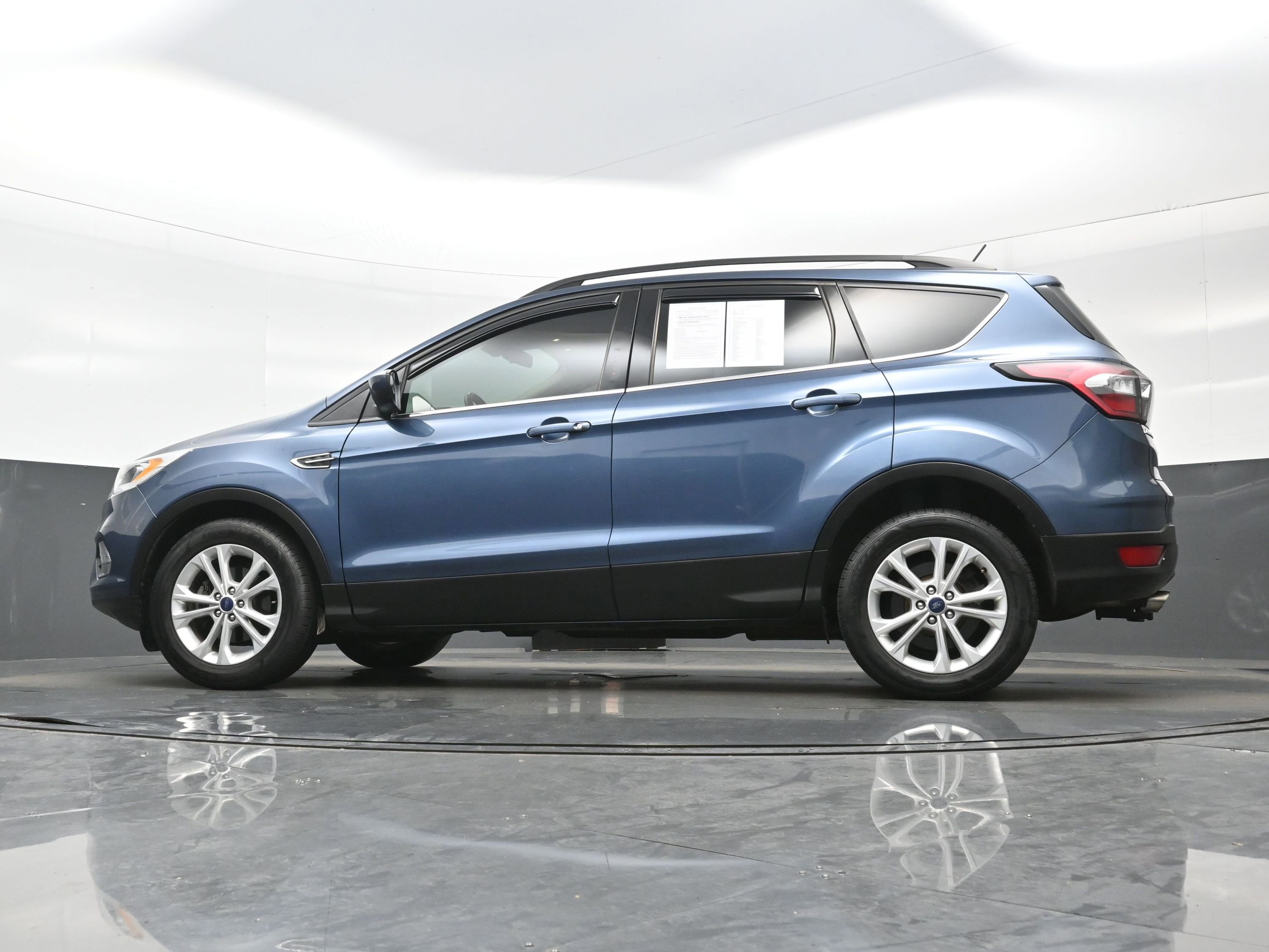 Used 2018 Ford Escape SEL FWD image 25