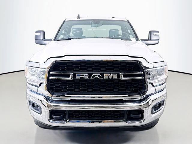 Used 2024 RAM 3500 Tradesman w/ Chrome Appearance Group image 2