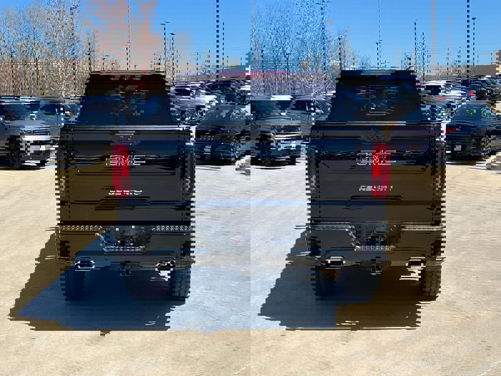 Used 2023 GMC Sierra 1500 Denali Ultimate image 10