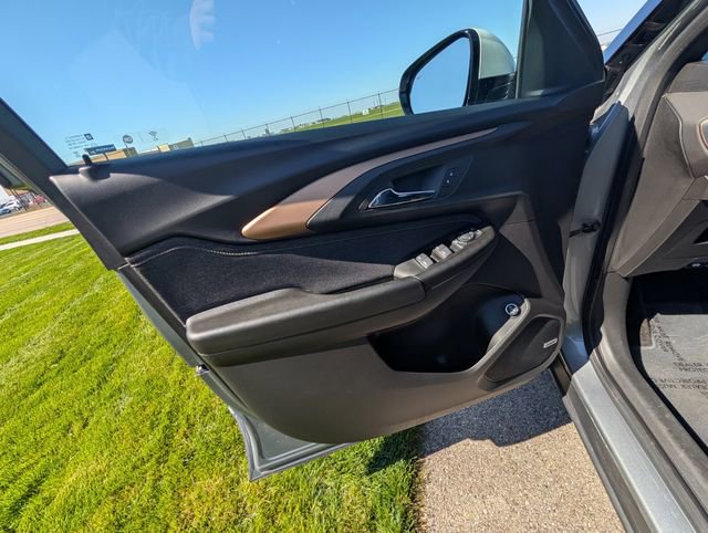 Used 2023 Chevrolet TrailBlazer ACTIV w/ Sun and Liftgate Package image 14