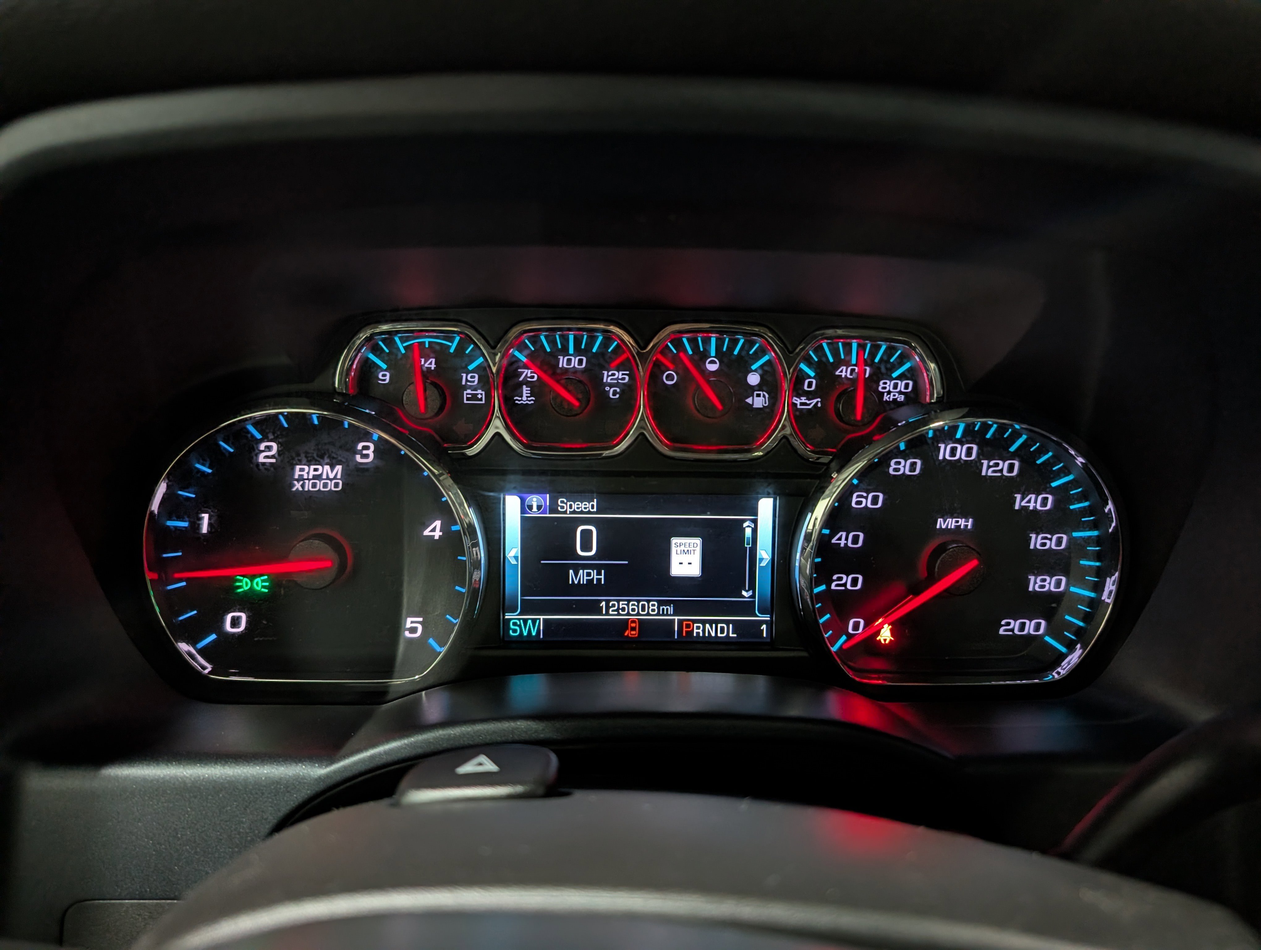 Used 2018 GMC Sierra 3500 SLT w/ Driver Alert Package AWD/4WD image 22