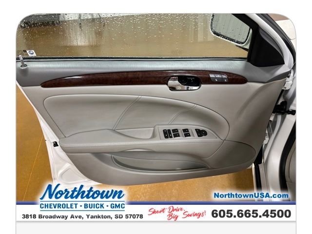 Used 2011 Buick Lucerne CXL image 9