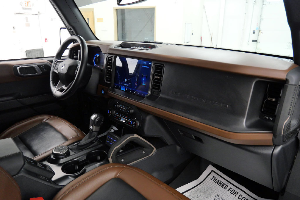Used 2024 Ford Bronco Outer Banks AWD/4WD image 15