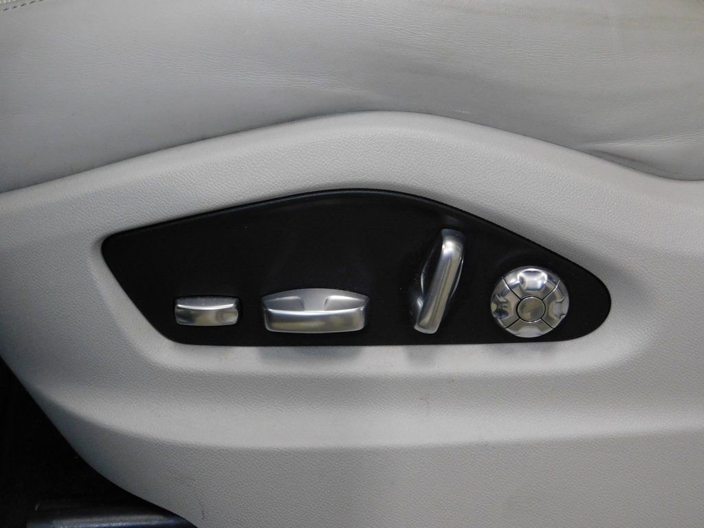 Used 2021 Porsche Cayenne GTS image 38