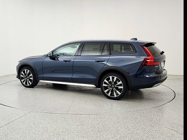 New 2026 Volvo V60 B5 Cross Country Ultra w/ Climate Package image 7