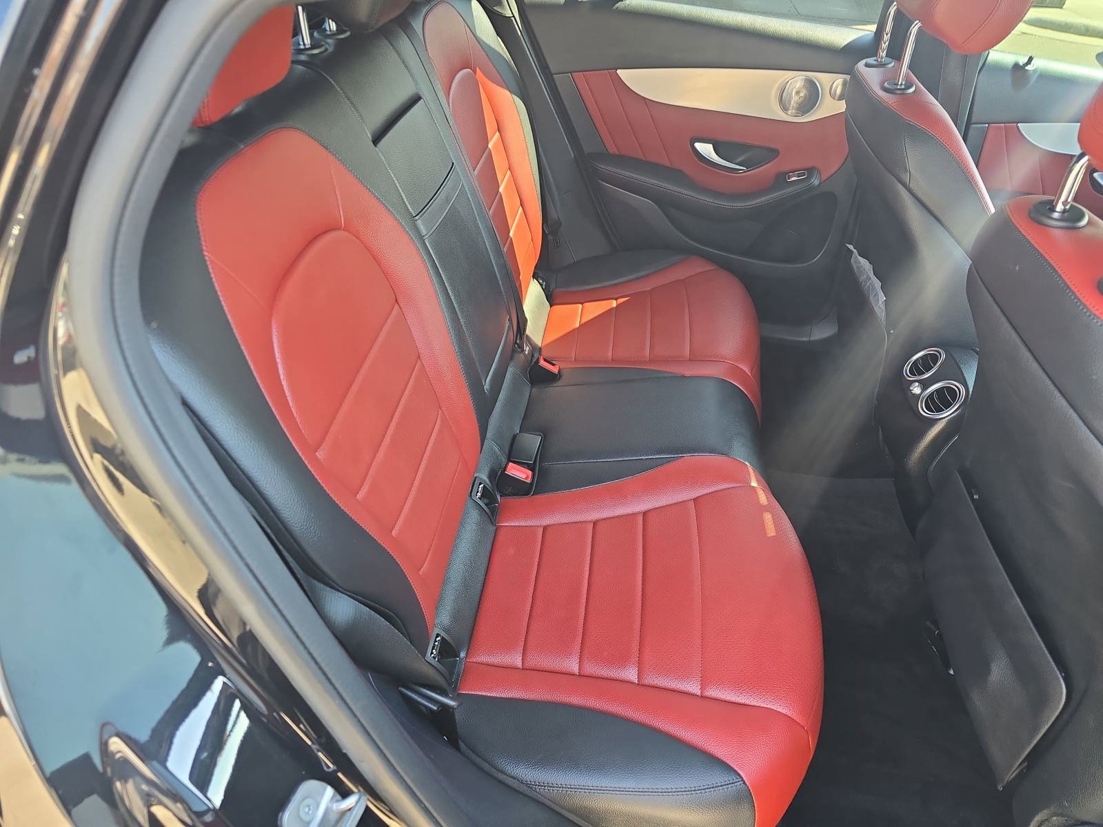 Used 2020 Mercedes-Benz GLC 300 4MATIC Coupe image 11