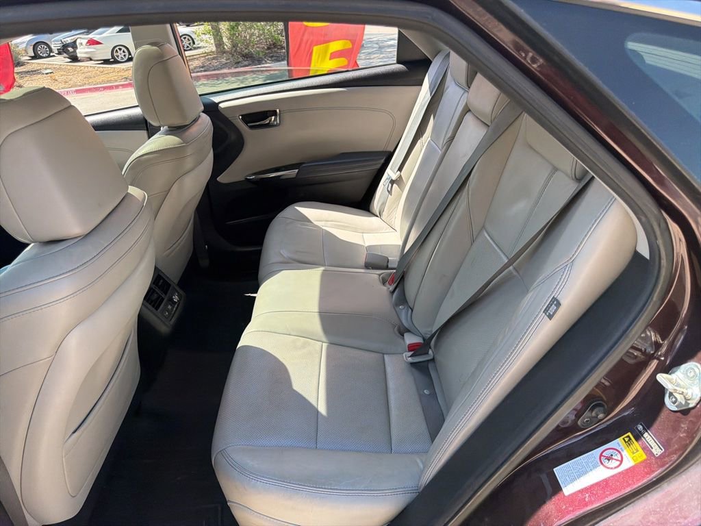 Used 2013 Toyota Avalon Limited image 13