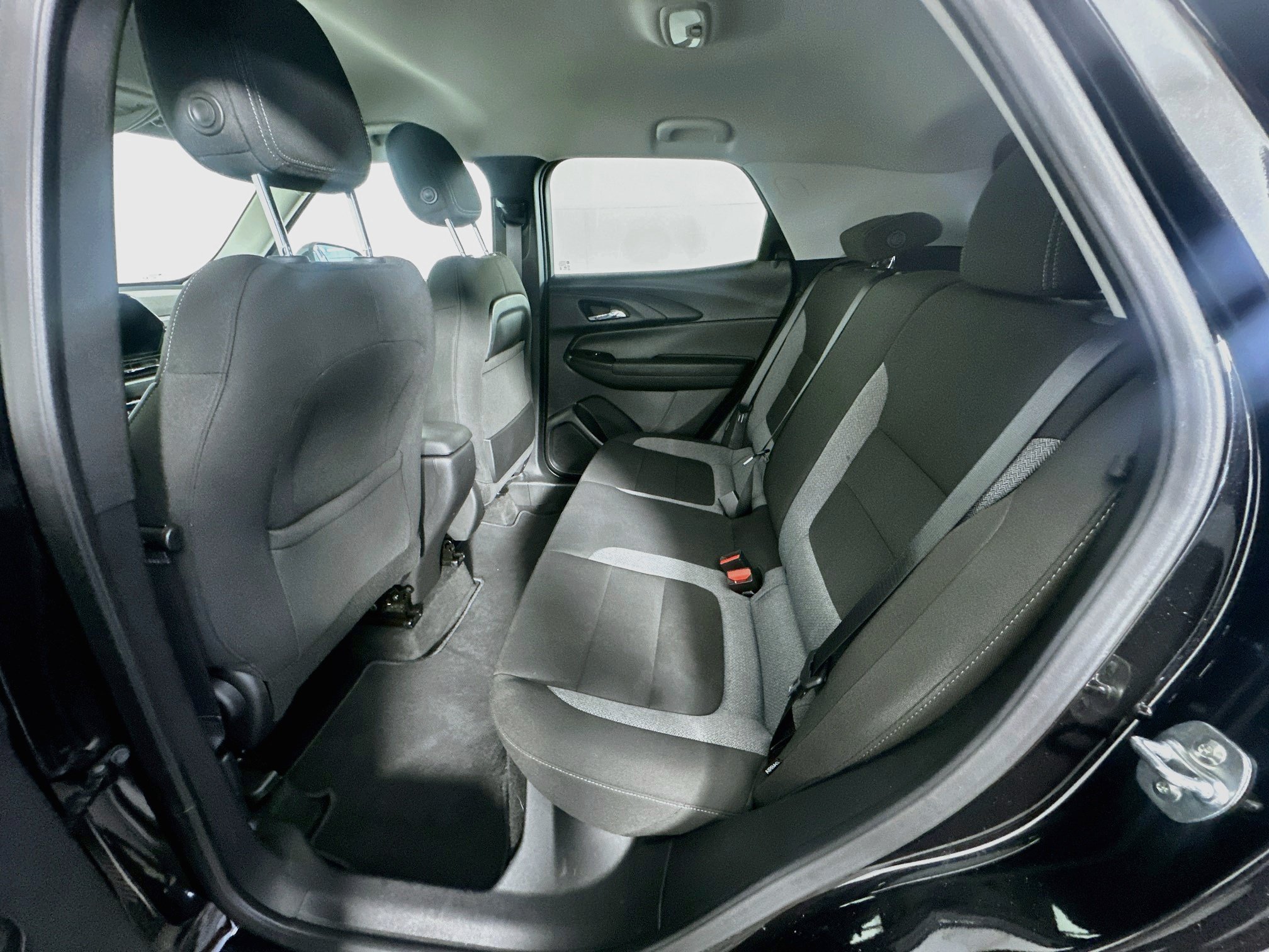 Used 2025 Chevrolet TrailBlazer LT FWD image 25