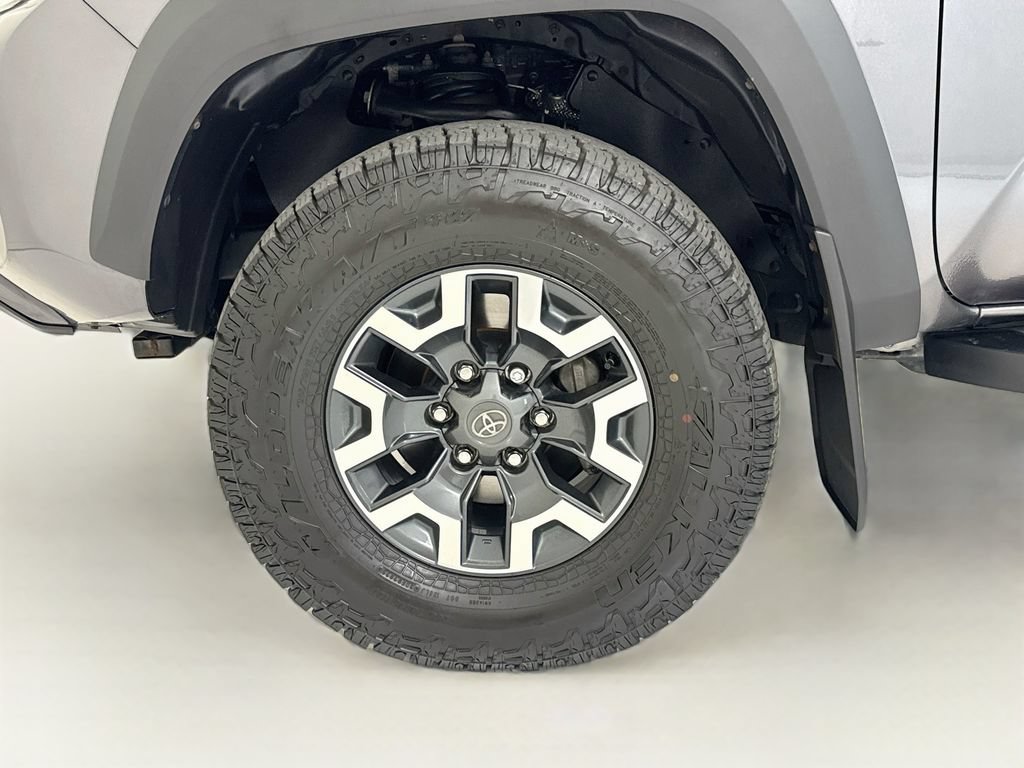 Used 2021 Toyota Tacoma TRD Off-Road AWD/4WD image 33
