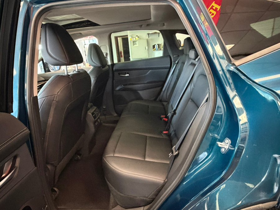 Used 2025 Nissan Murano SL w/ Cargo Package AWD/4WD image 19