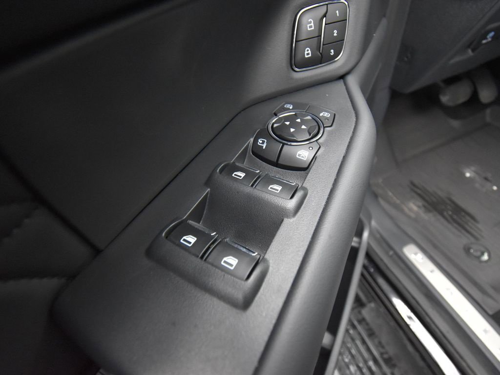 Certified 2024 Ford Expedition Max Platinum image 15