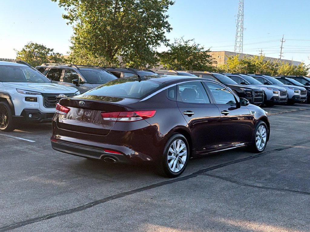 Used 2017 Kia Optima LX FWD image 5