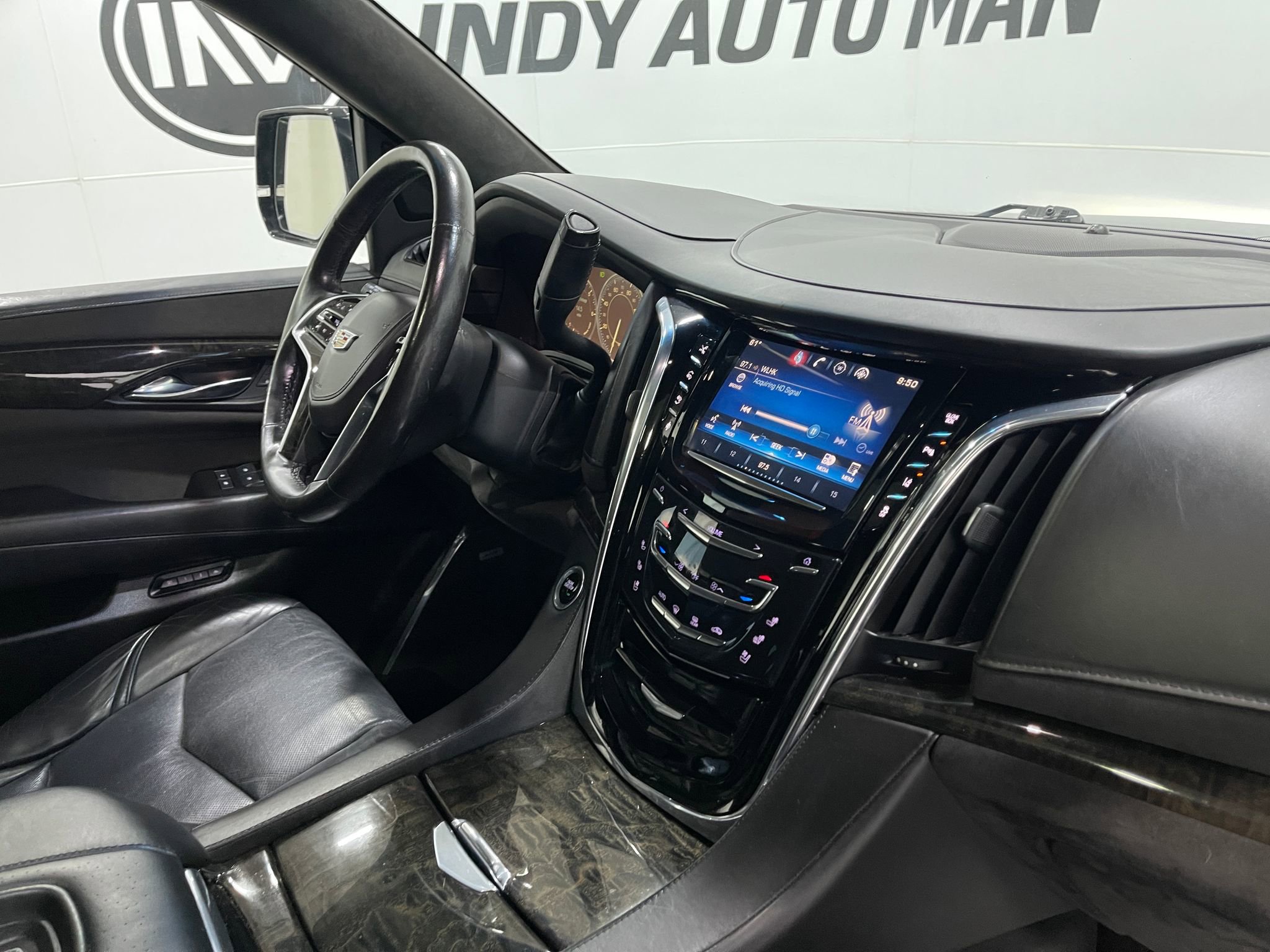 Used 2015 Cadillac Escalade ESV Platinum image 22