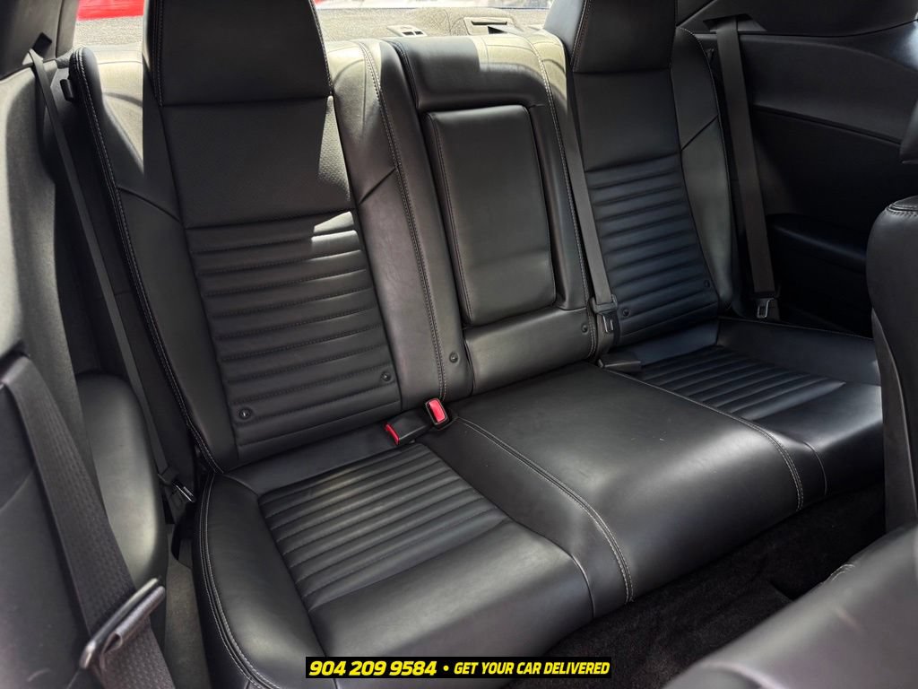 Used 2014 Dodge Challenger R/T Plus RWD image 32