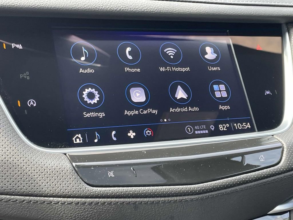 New 2025 Cadillac XT6 Luxury image 28