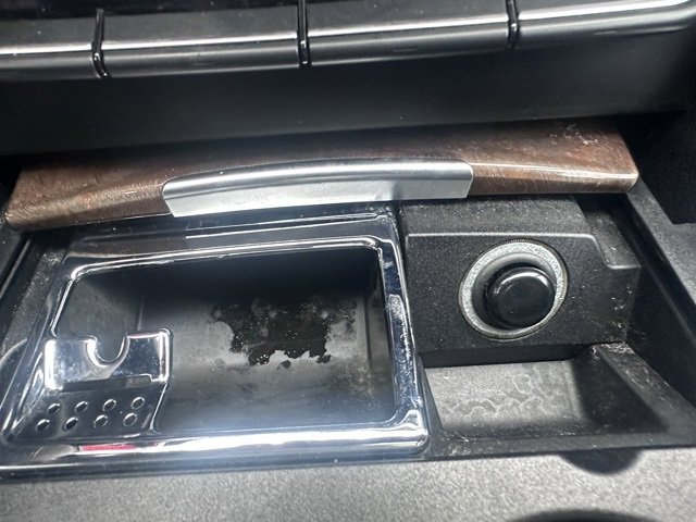 Used 2014 Mercedes-Benz E 350 4MATIC Sedan image 26