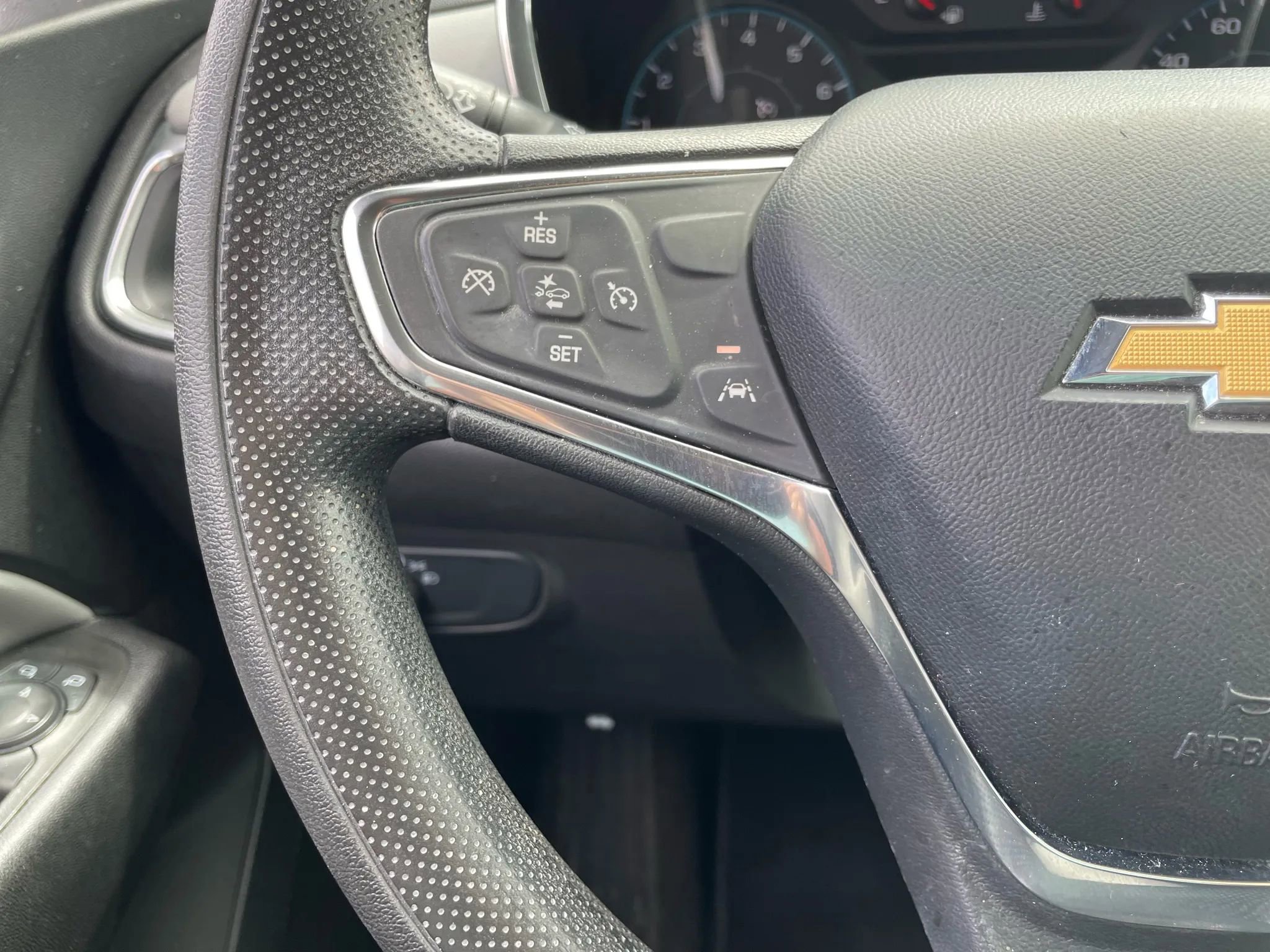 Used 2021 Chevrolet Equinox LS w/ LS Convenience Package FWD image 22
