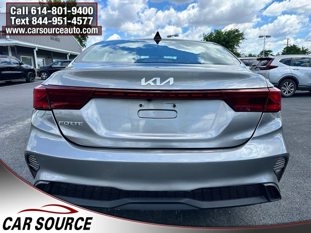 Used 2022 Kia Forte LXS FWD image 4