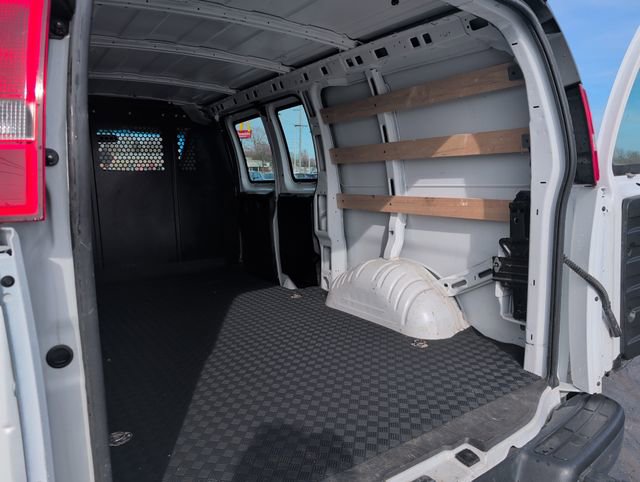 Used 2024 Chevrolet Express 2500 w/ Driver Convenience Package image 27