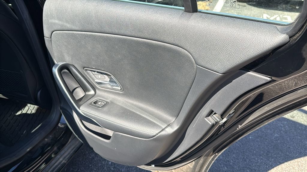 Used 2021 Mercedes-Benz A 220 4MATIC image 13