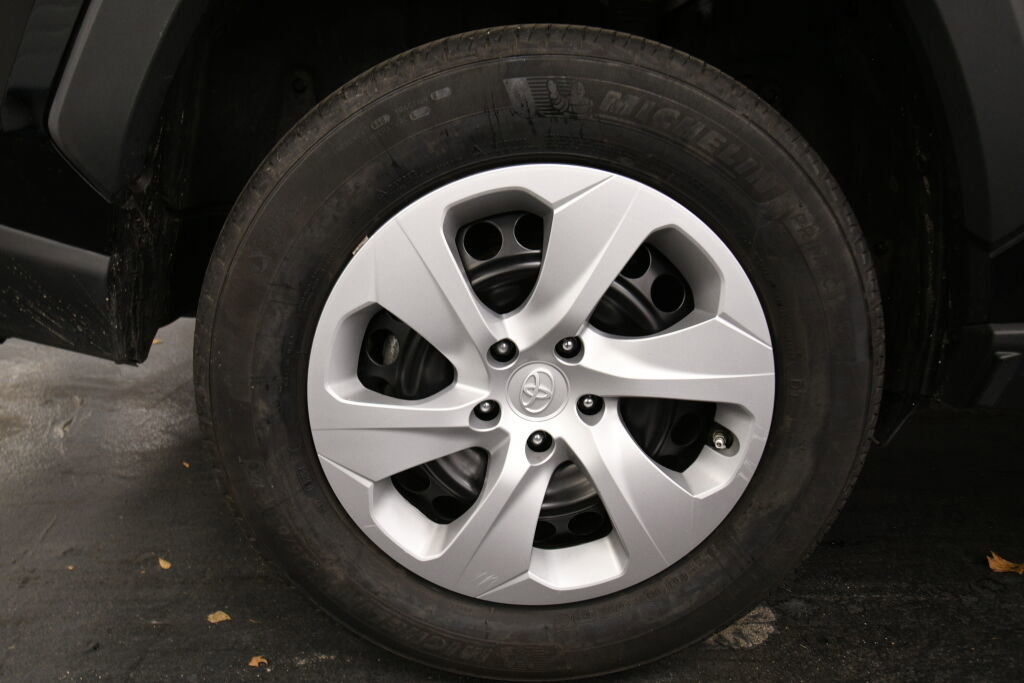 Certified 2024 Toyota RAV4 LE image 29