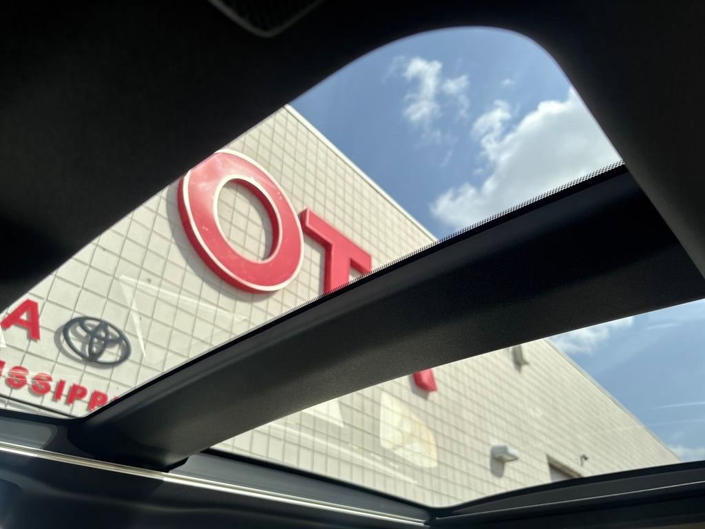 New 2026 Toyota Crown Signia Limited image 18