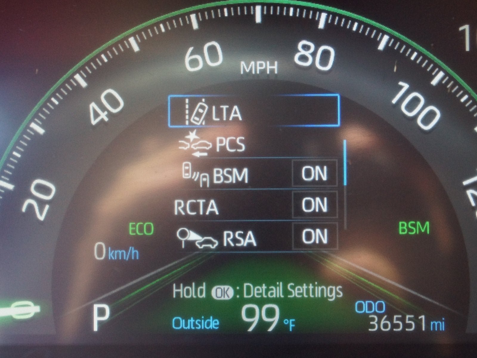 Used 2025 Toyota RAV4 XLE AWD/4WD image 4