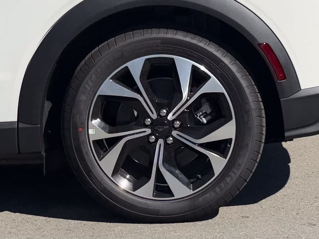 New 2026 Ford Mustang Mach-E Select RWD image 11