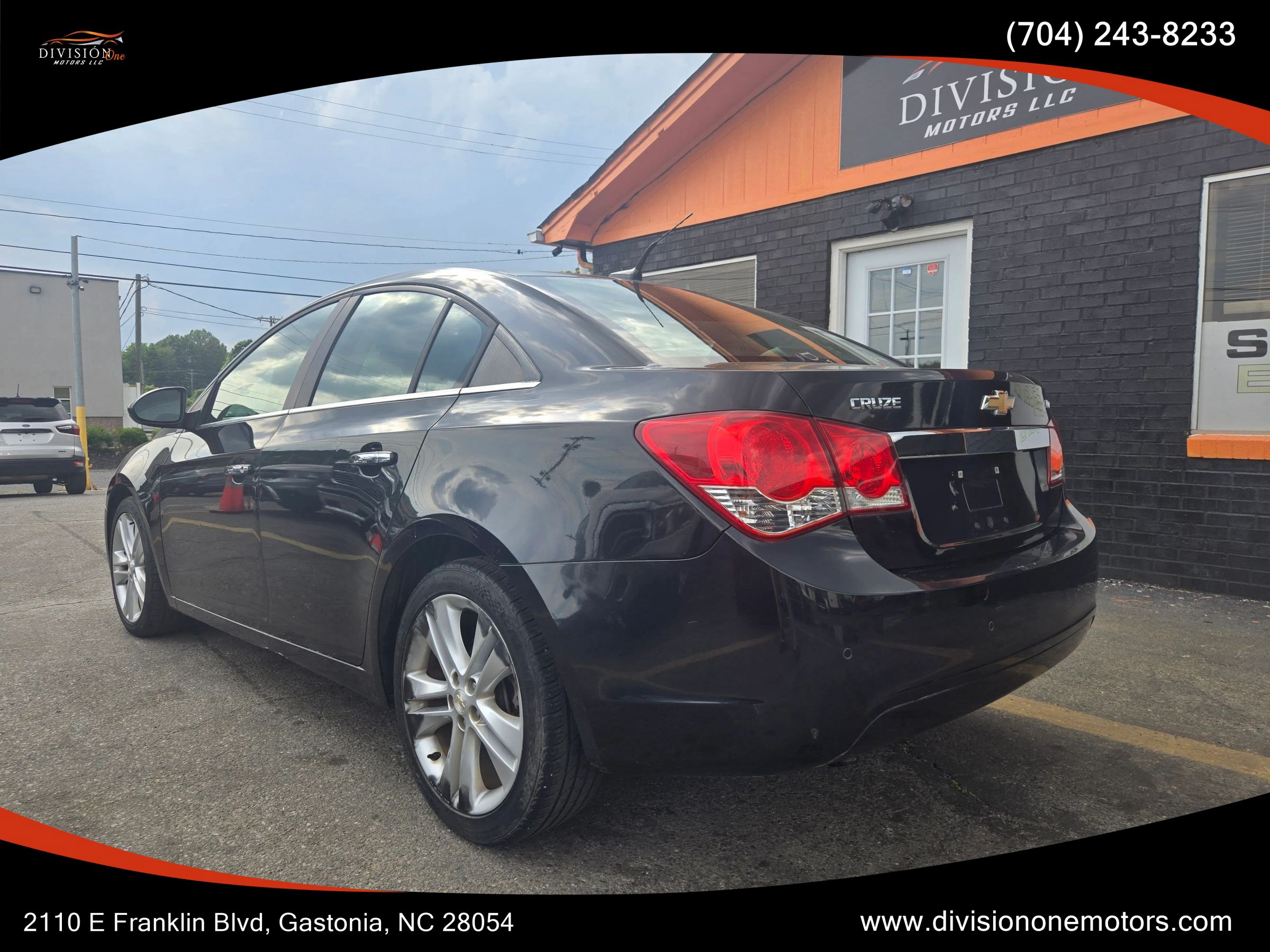 Used 2011 Chevrolet Cruze LTZ FWD image 6