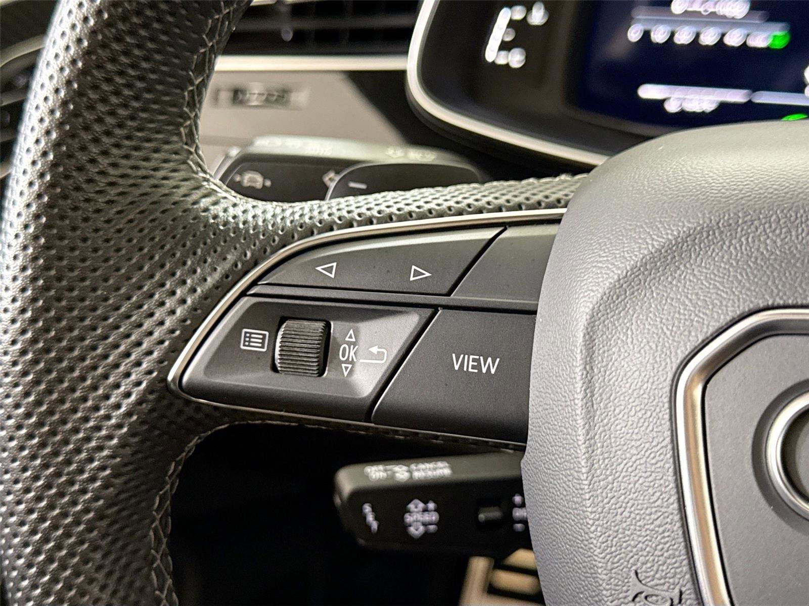 Used 2024 Audi SQ8 Premium Plus w/ 23" Wheel Package image 24