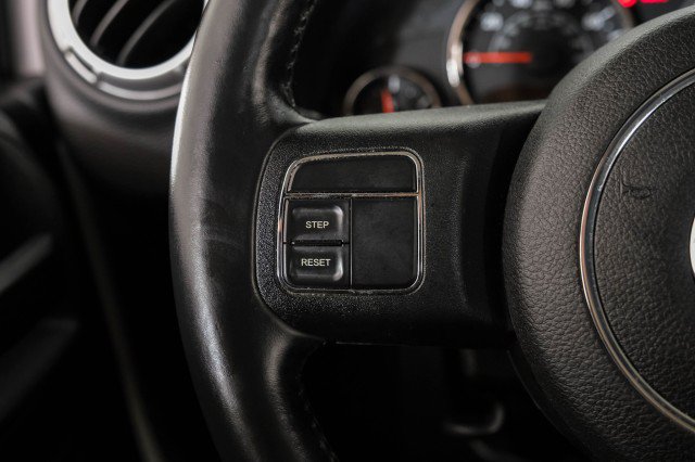 Used 2015 Jeep Wrangler Sahara AWD/4WD image 14