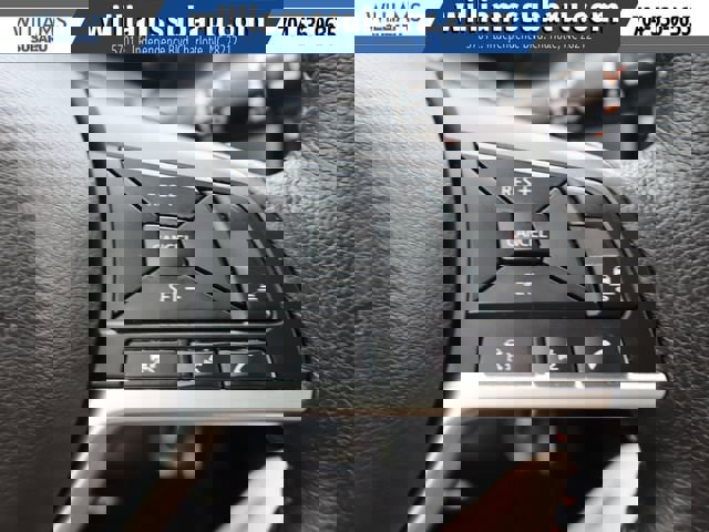 Used 2021 Nissan Kicks SR image 21